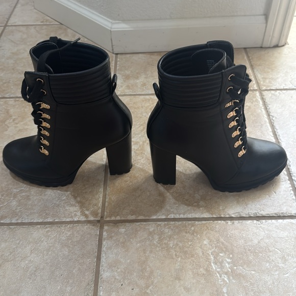 Booties - Picture 7 of 9